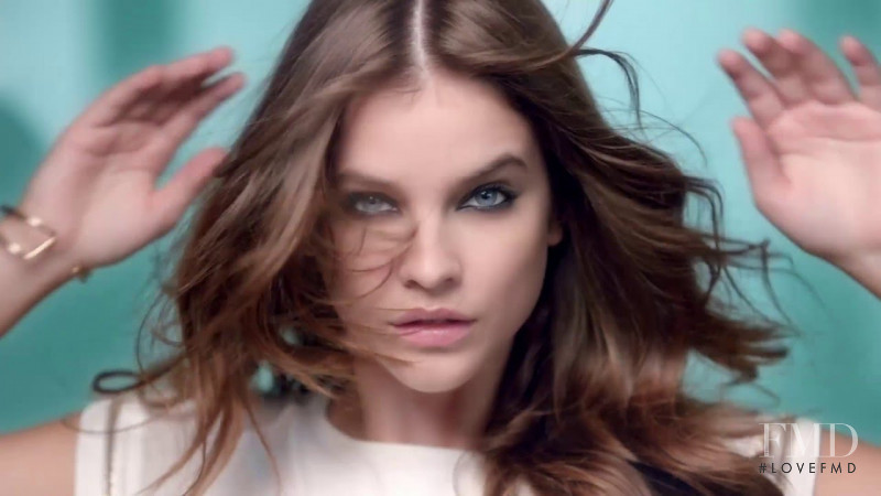 Barbara Palvin featured in  the L\'Oreal Paris Extraordinary Clay advertisement for Spring/Summer 2016