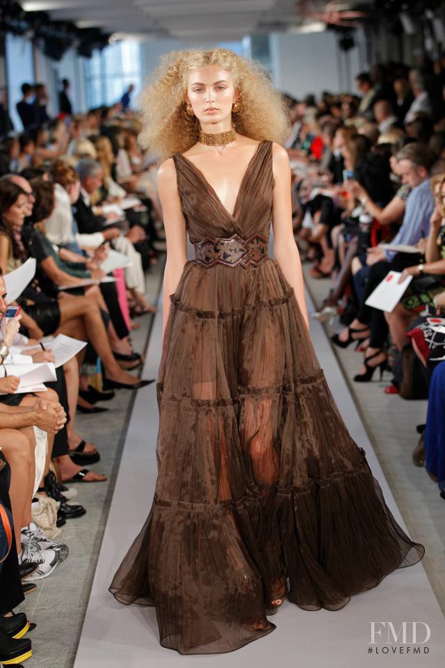 Taylor Nicole featured in  the Oscar de la Renta fashion show for Spring 2012