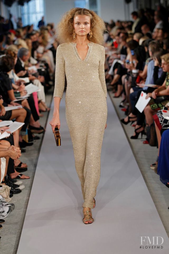 Magdalena Frackowiak featured in  the Oscar de la Renta fashion show for Spring 2012