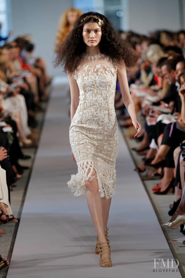 Sui He featured in  the Oscar de la Renta fashion show for Spring 2012