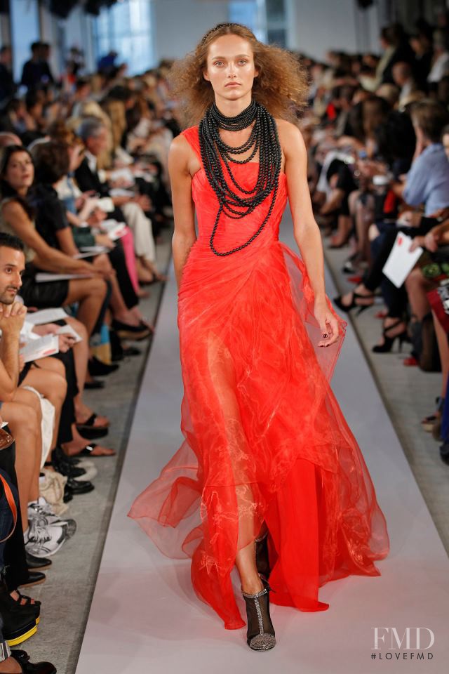 Karmen Pedaru featured in  the Oscar de la Renta fashion show for Spring 2012