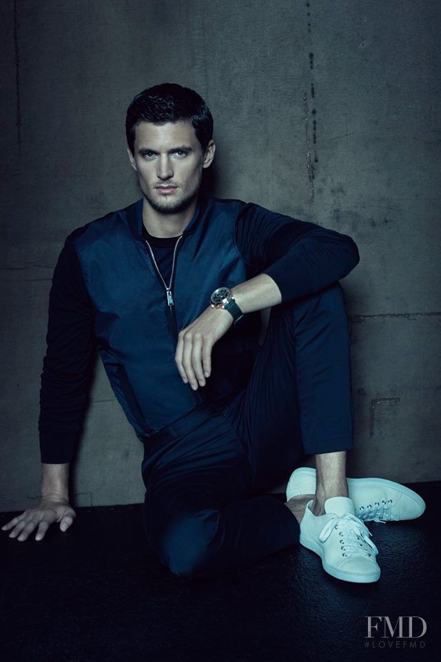 Cerruti 1881 advertisement for Spring/Summer 2016