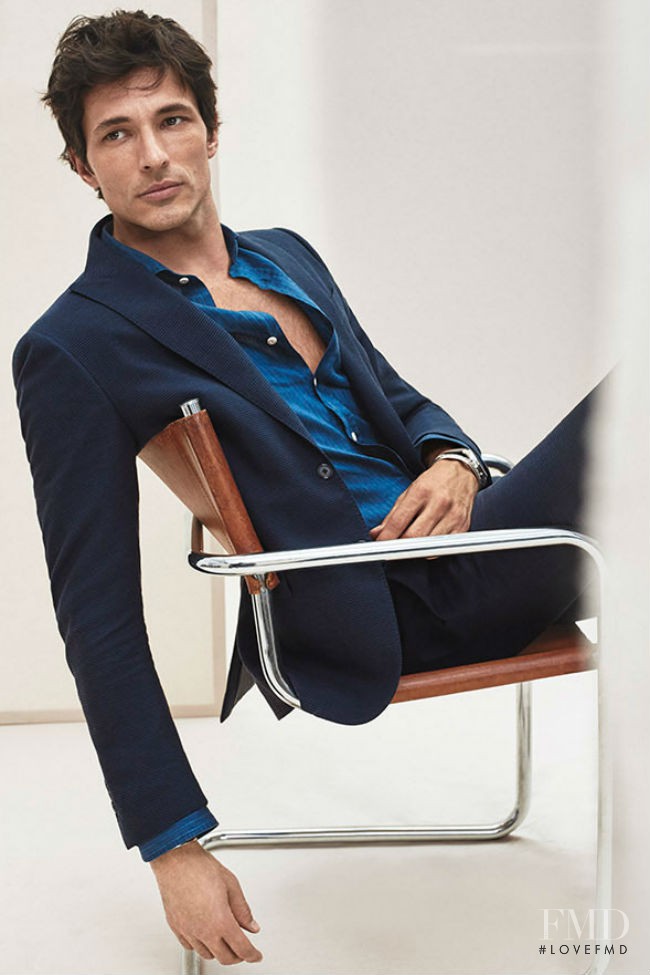 Andres Velencoso featured in  the Massimo Dutti NYC Collection advertisement for Spring/Summer 2016