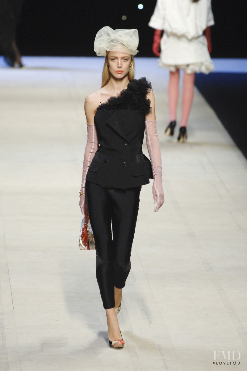 Louis Vuitton fashion show for Spring/Summer 2008