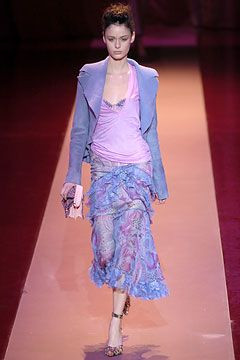 Emanuel Ungaro fashion show for Autumn/Winter 2004