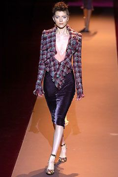 Emanuel Ungaro fashion show for Autumn/Winter 2004