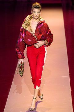Emanuel Ungaro fashion show for Autumn/Winter 2004