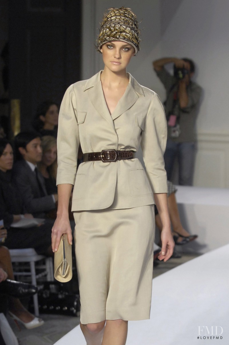 Caroline Trentini featured in  the Oscar de la Renta fashion show for Spring/Summer 2008