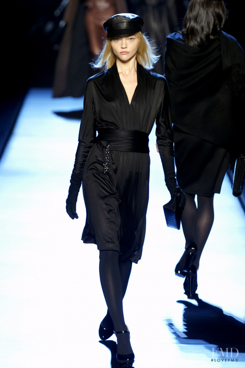 Sasha Pivovarova featured in  the Hermès fashion show for Autumn/Winter 2007