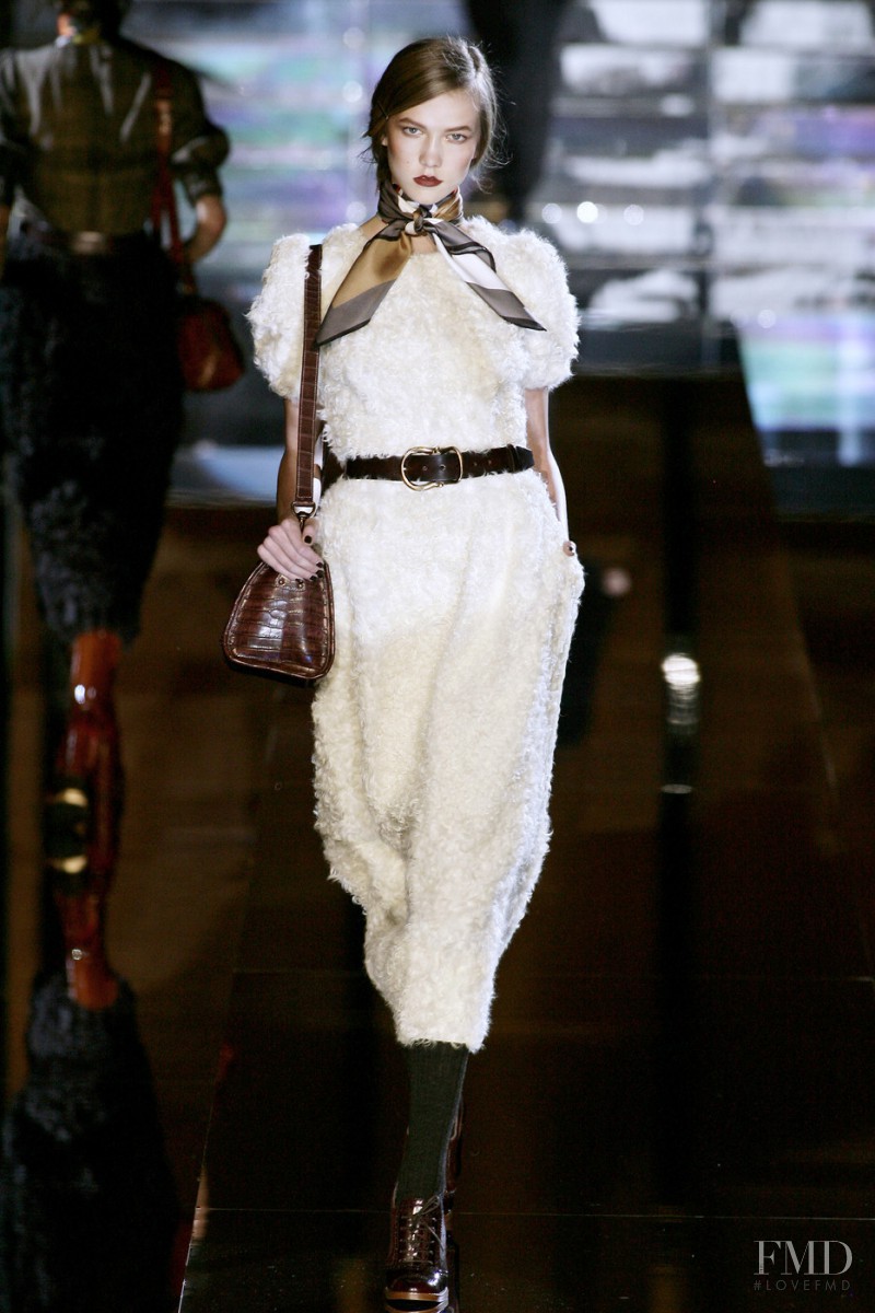 Karlie Kloss featured in  the Dolce & Gabbana fashion show for Autumn/Winter 2008