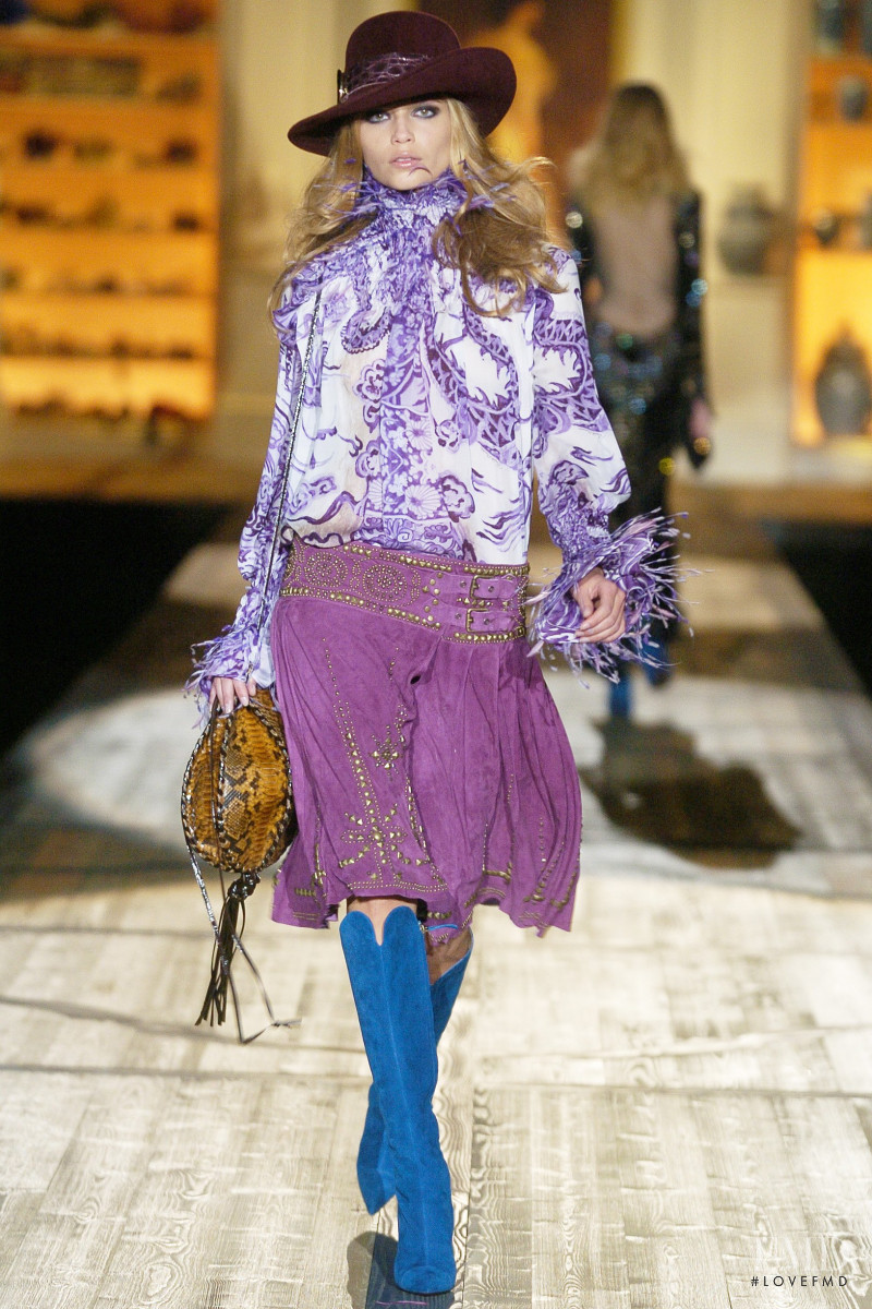Natasha Poly featured in  the Roberto Cavalli fashion show for Autumn/Winter 2005