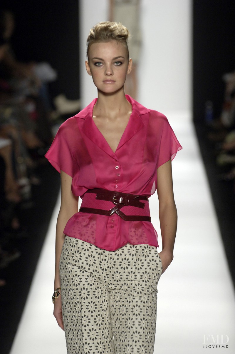 Caroline Trentini featured in  the Carolina Herrera fashion show for Spring/Summer 2007
