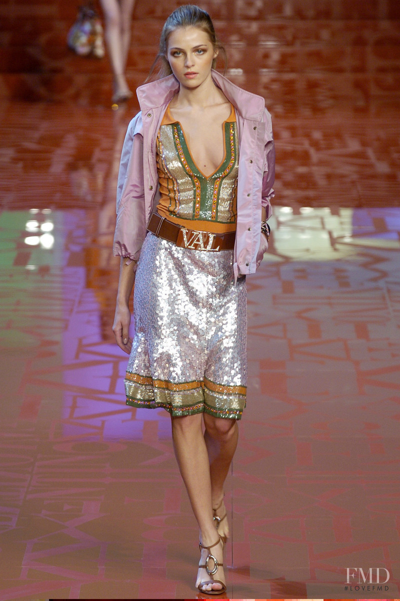 Valentina Zelyaeva featured in  the Valentino fashion show for Spring/Summer 2005