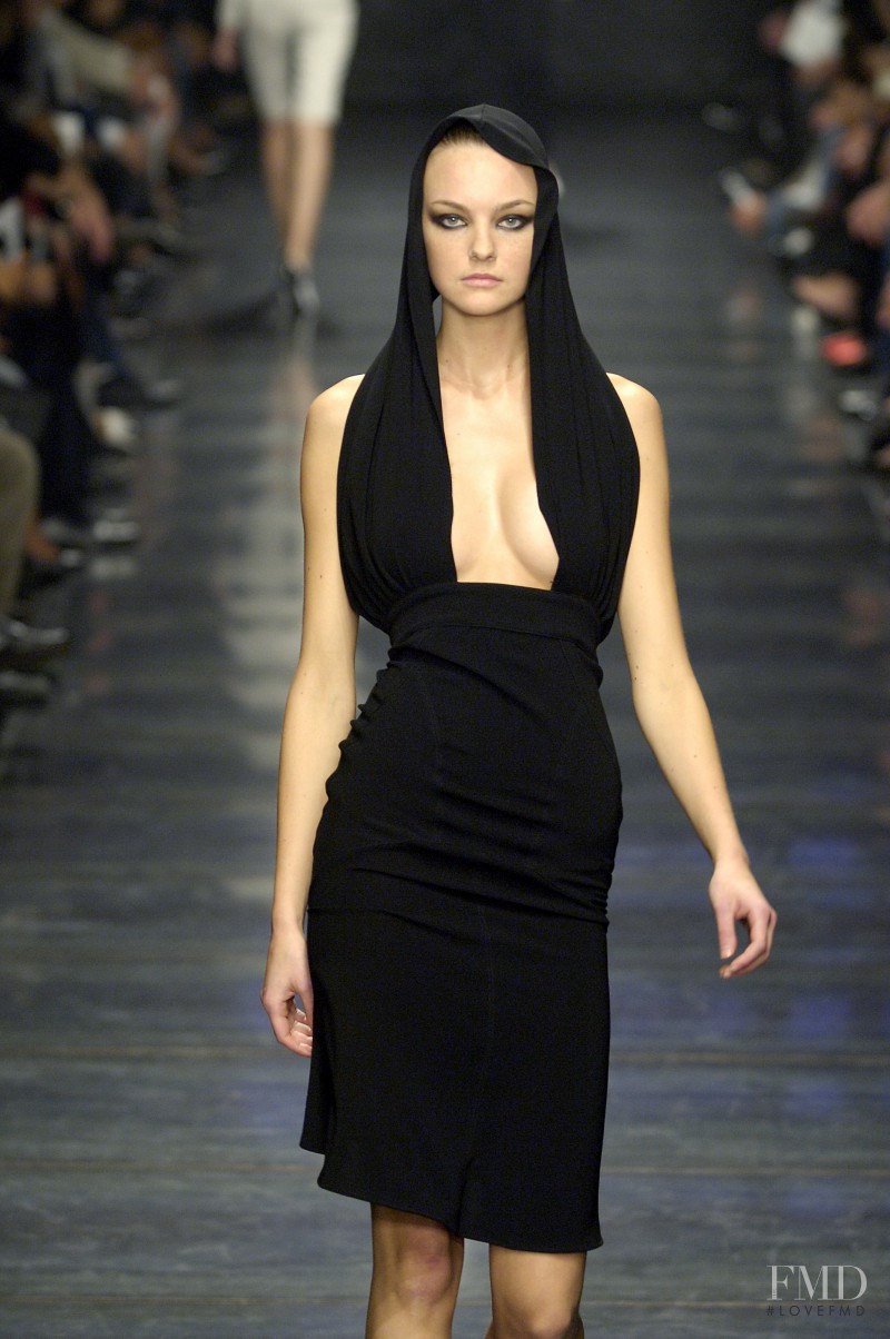 Caroline Trentini featured in  the Belstaff fashion show for Spring/Summer 2007