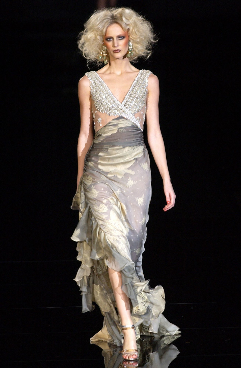 Valentino Couture fashion show for Spring/Summer 2004