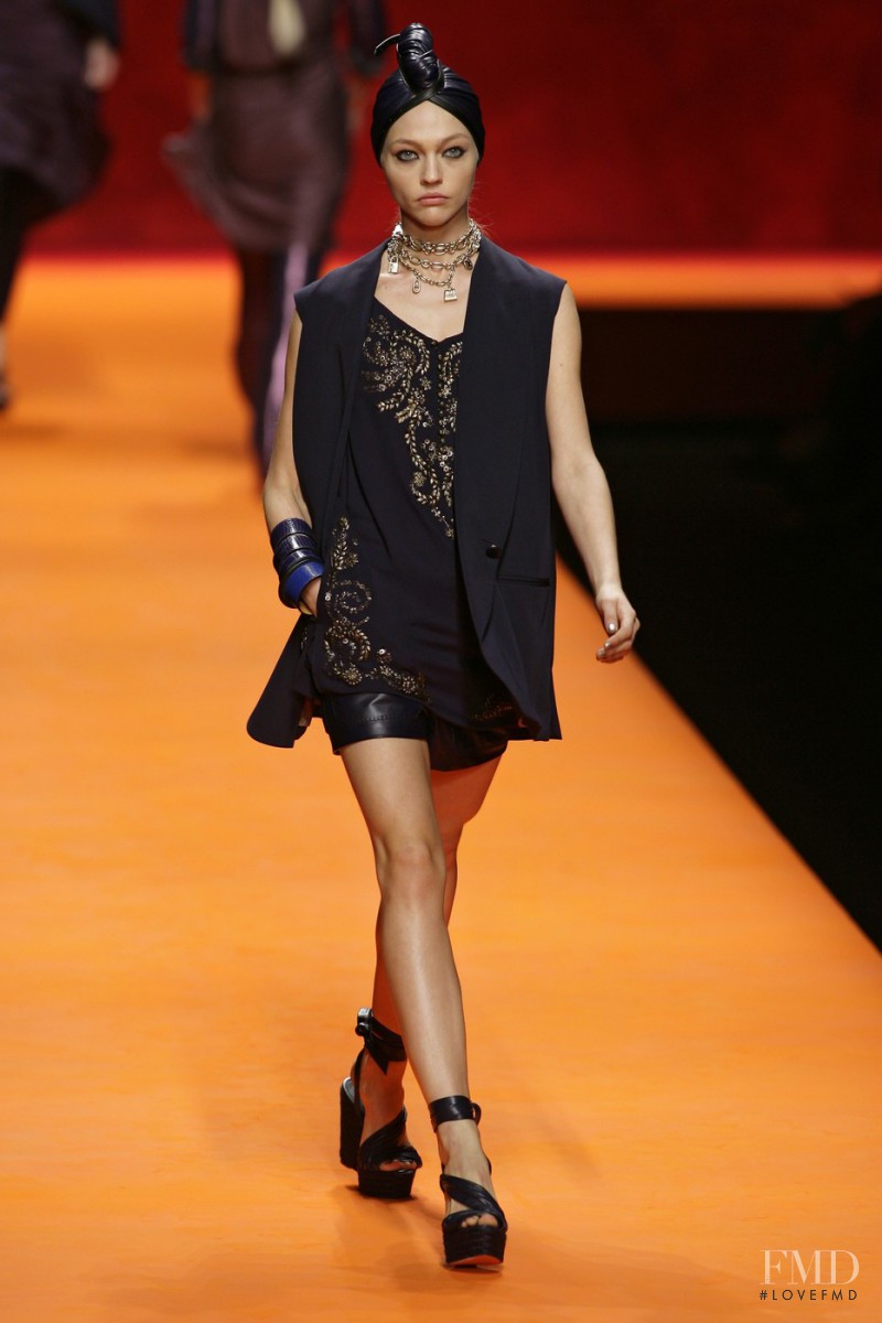 Sasha Pivovarova featured in  the Hermès fashion show for Spring/Summer 2008