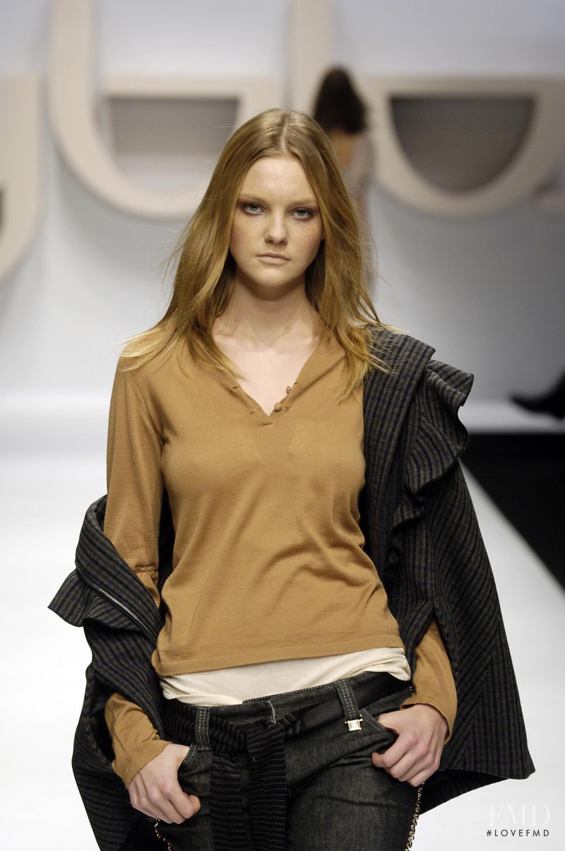 Caroline Trentini featured in  the byblos fashion show for Autumn/Winter 2006