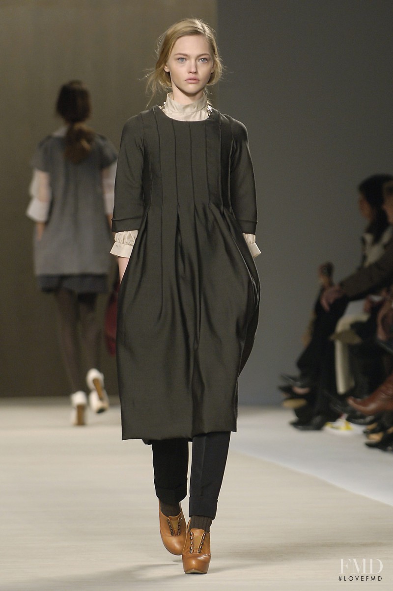 Sasha Pivovarova featured in  the Chloe fashion show for Autumn/Winter 2006