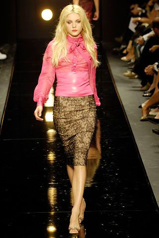 Alessandro Dell\'Acqua fashion show for Spring/Summer 2006