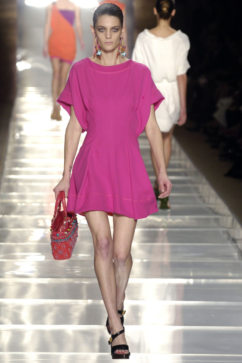 Louis Vuitton fashion show for Spring/Summer 2006