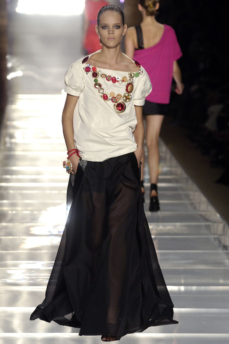 Louis Vuitton fashion show for Spring/Summer 2006