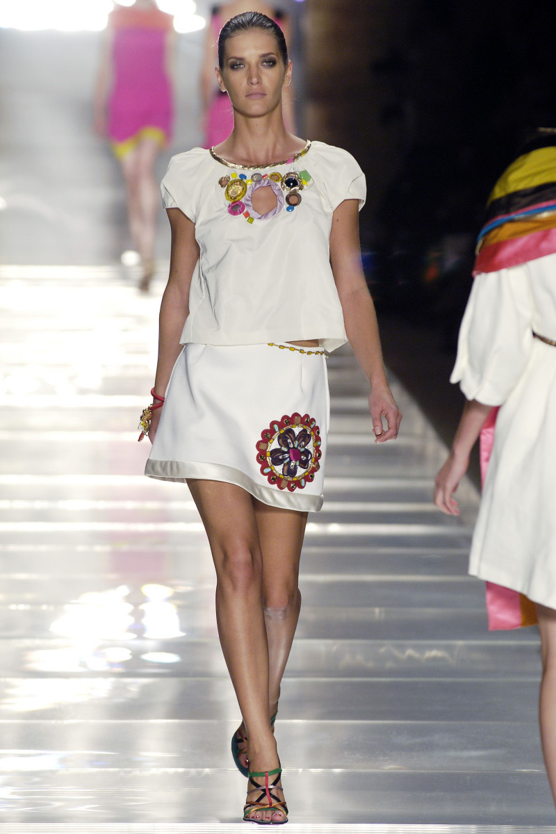 Louis Vuitton fashion show for Spring/Summer 2006