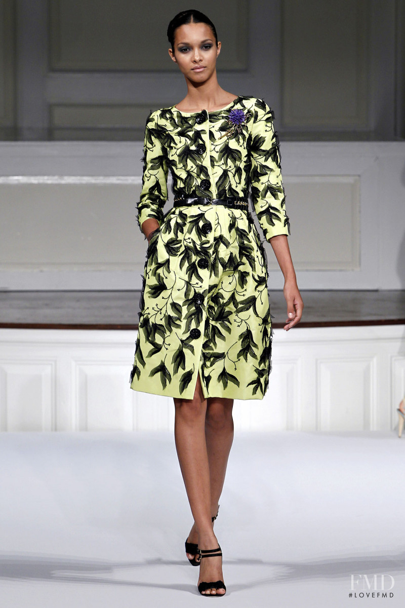 Lais Ribeiro featured in  the Oscar de la Renta fashion show for Spring/Summer 2011
