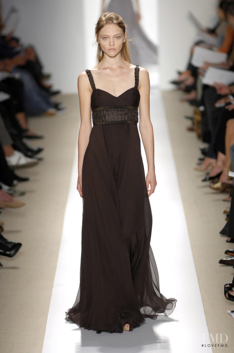 Sasha Pivovarova featured in  the J Mendel fashion show for Spring/Summer 2007