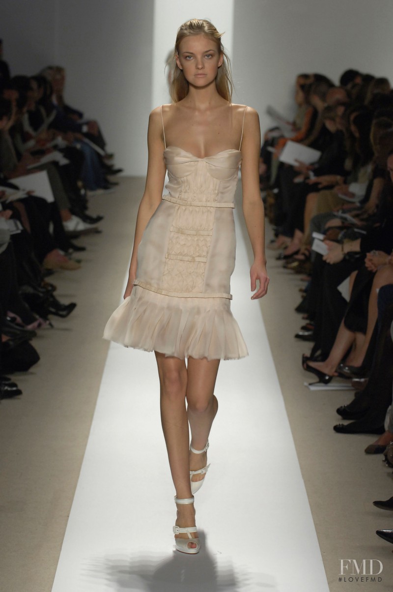 Caroline Trentini featured in  the J Mendel fashion show for Spring/Summer 2007