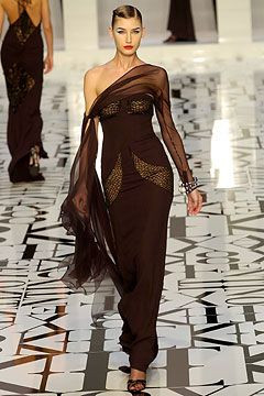 Valentino fashion show for Autumn/Winter 2004