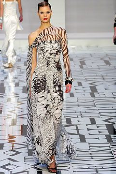 Valentino fashion show for Autumn/Winter 2004