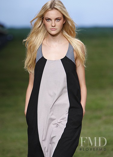 Caroline Trentini featured in  the Redley fashion show for Spring/Summer 2008