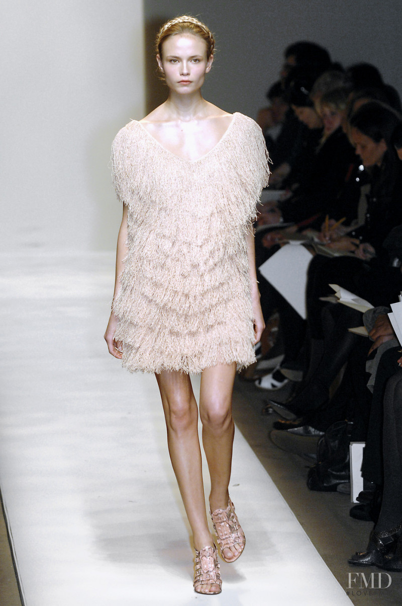 Natasha Poly featured in  the Bottega Veneta fashion show for Autumn/Winter 2007