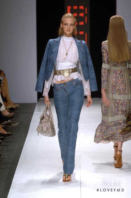 Caroline Trentini featured in  the Borbonese fashion show for Spring/Summer 2006