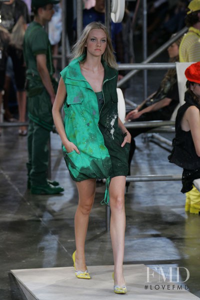 Caroline Trentini featured in  the Ellus fashion show for Spring/Summer 2006