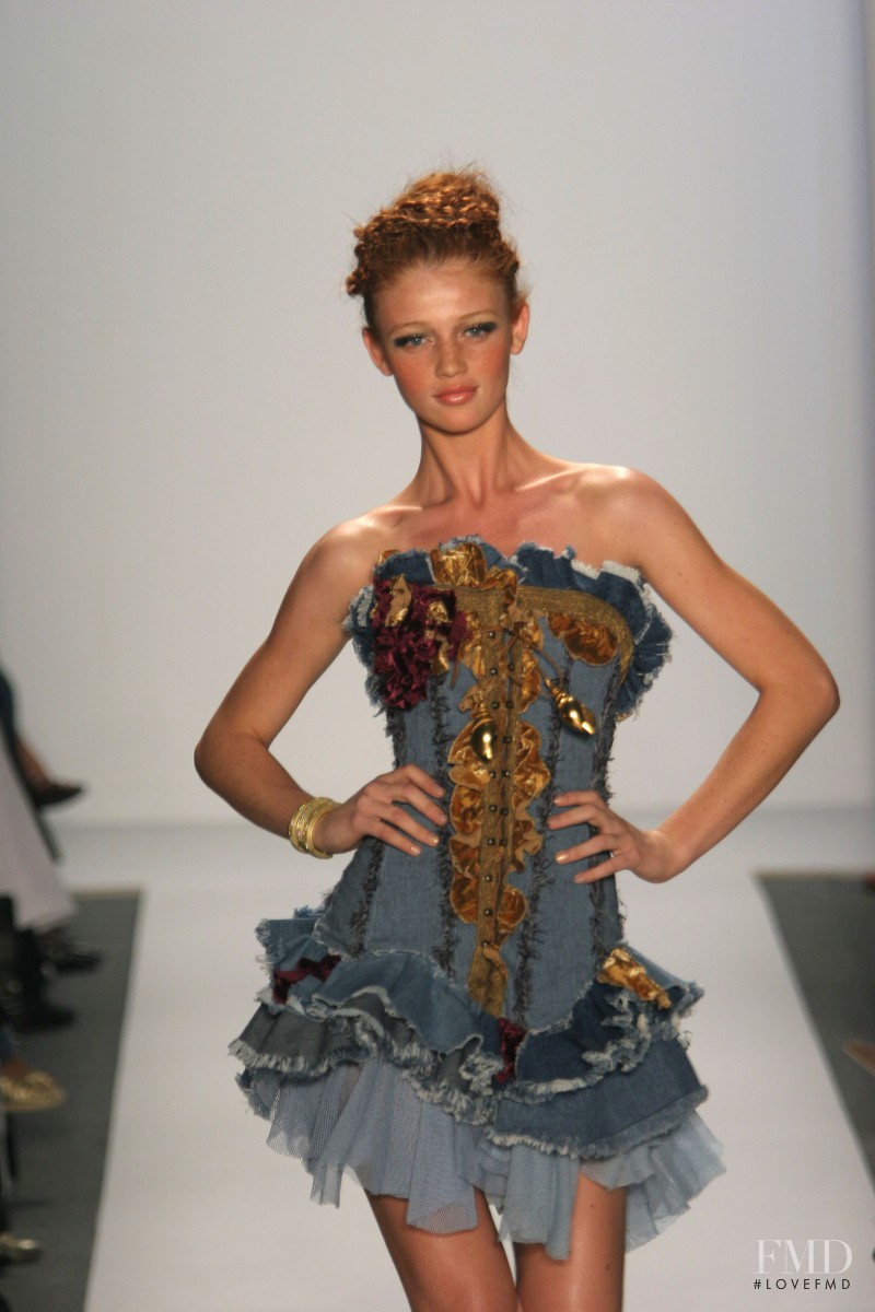 Cintia Dicker featured in  the Venexiana fashion show for Spring/Summer 2006