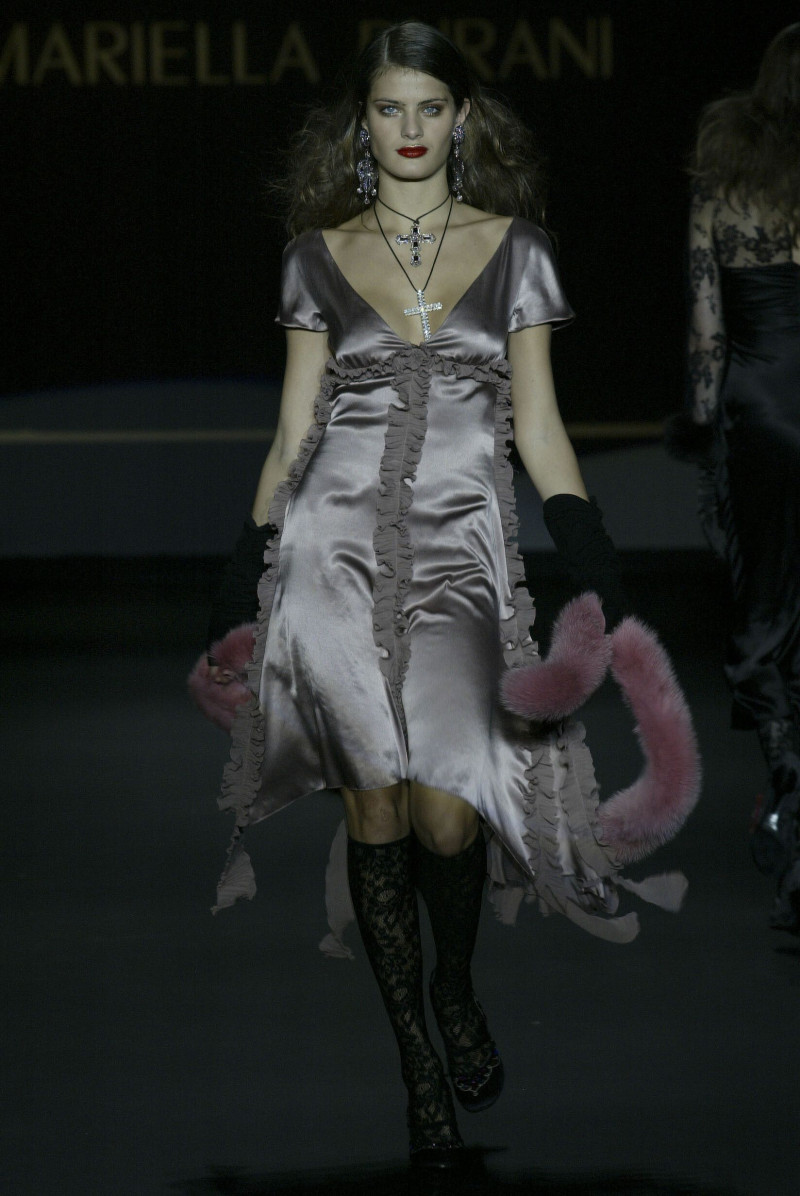 Isabeli Fontana featured in  the Mariella Burani fashion show for Autumn/Winter 2005