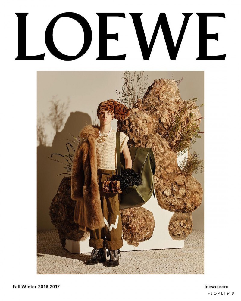 Loewe advertisement for Autumn/Winter 2016