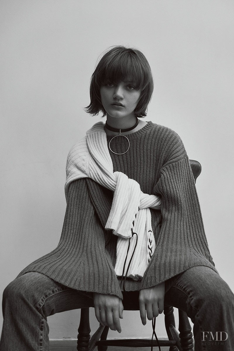 Peyton Knight featured in  the Moussy advertisement for Autumn/Winter 2016