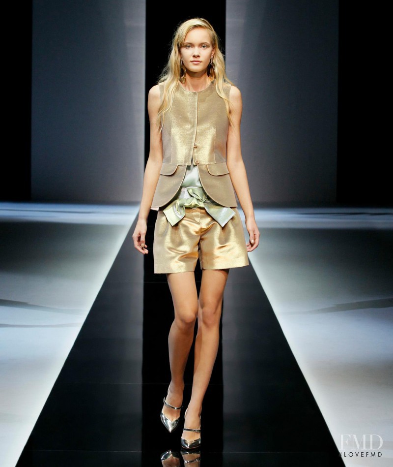 Daria Popova featured in  the Emporio Armani fashion show for Spring/Summer 2013