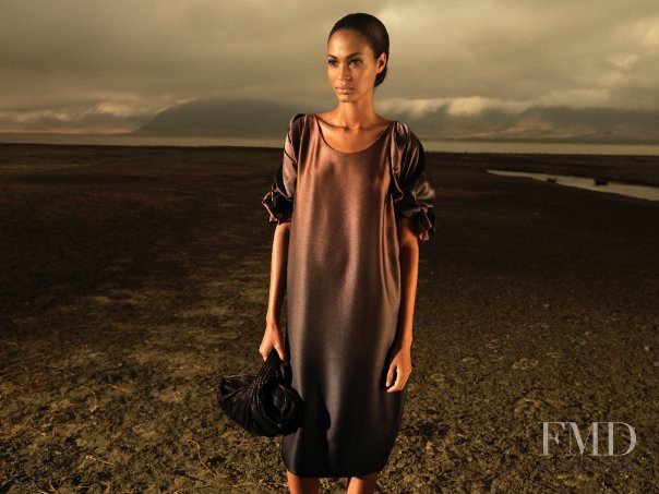 Joan Smalls featured in  the Ports 1961 advertisement for Spring/Summer 2008