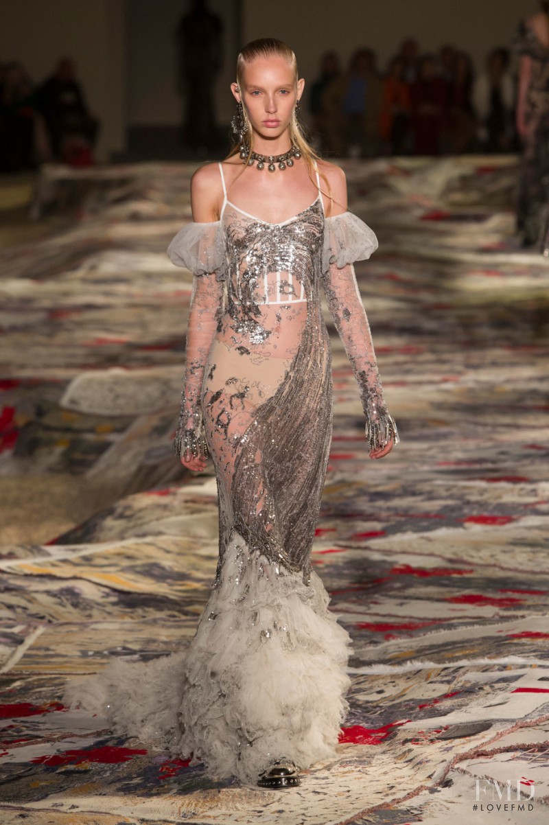 Jessie Bloemendaal featured in  the Alexander McQueen fashion show for Spring/Summer 2017