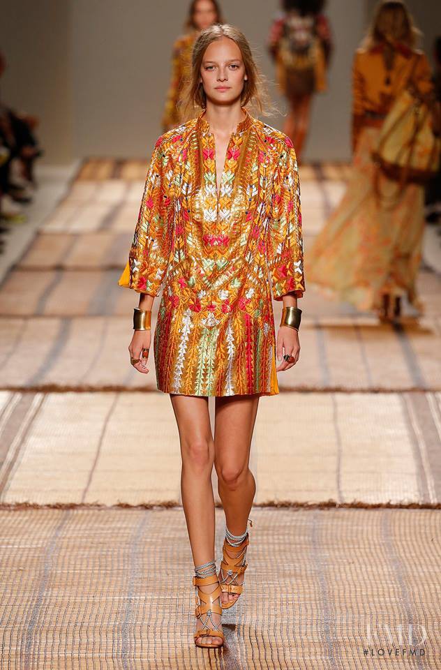 Etro fashion show for Spring/Summer 2017