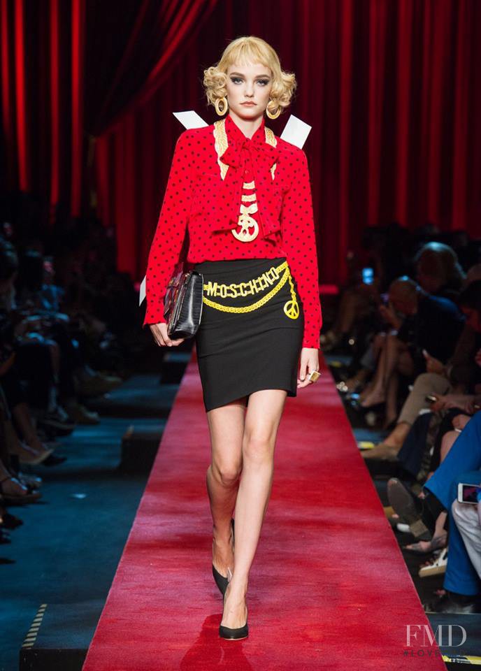 Roos Abels featured in  the Moschino fashion show for Spring/Summer 2017