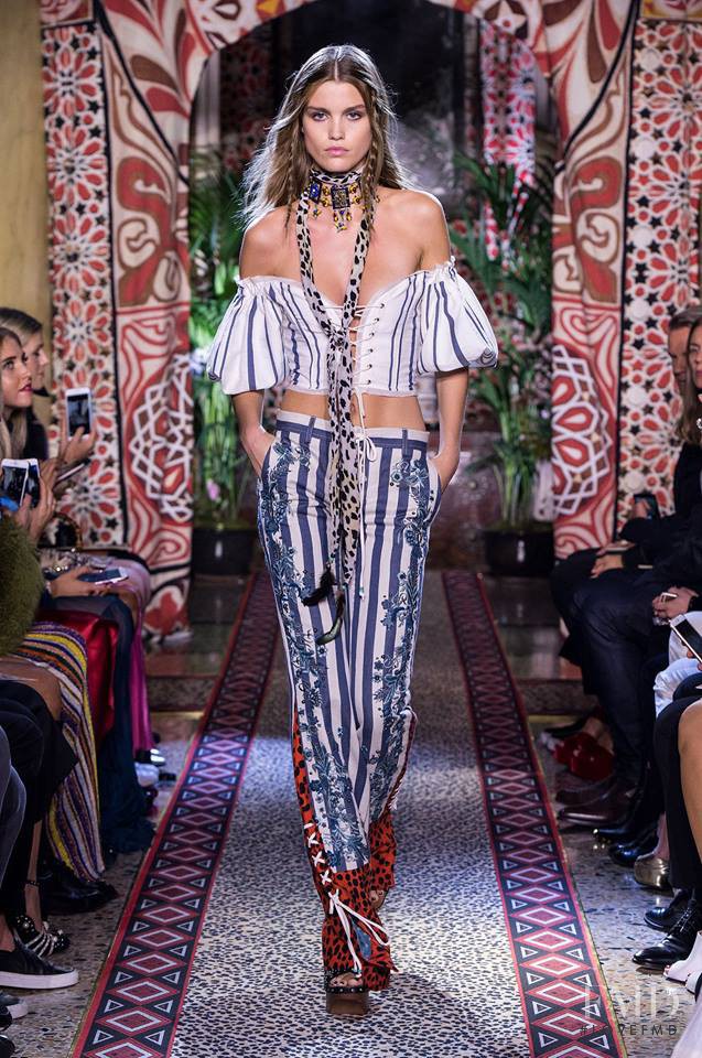 Luna Bijl featured in  the Roberto Cavalli fashion show for Spring/Summer 2017