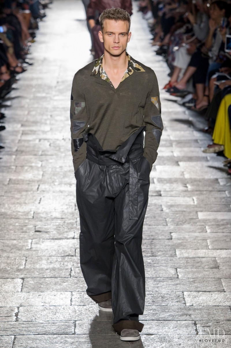 Bottega Veneta fashion show for Spring/Summer 2017