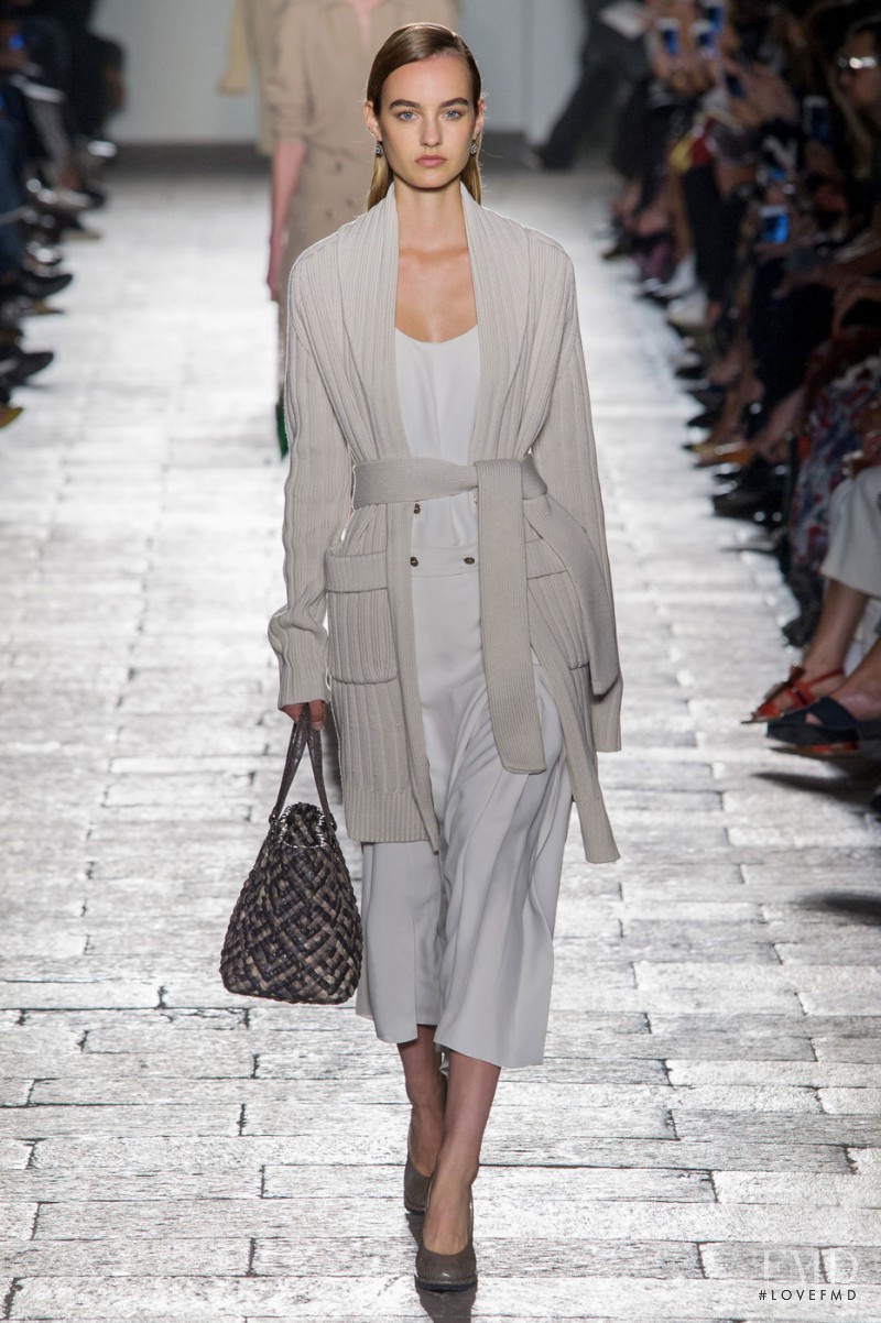 Maartje Verhoef featured in  the Bottega Veneta fashion show for Spring/Summer 2017