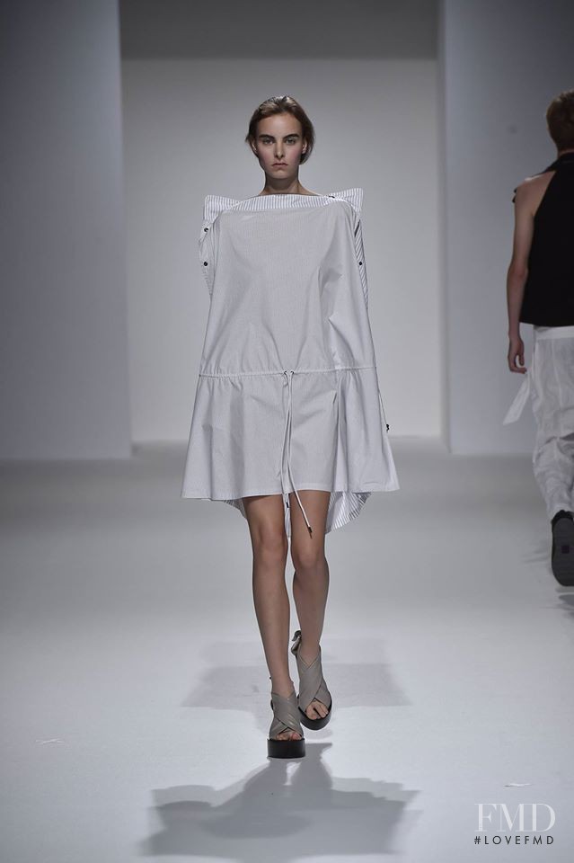 Hussein Chalayan fashion show for Spring/Summer 2017