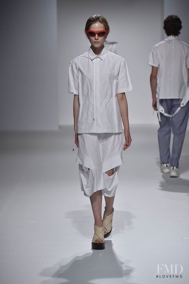 Hussein Chalayan fashion show for Spring/Summer 2017