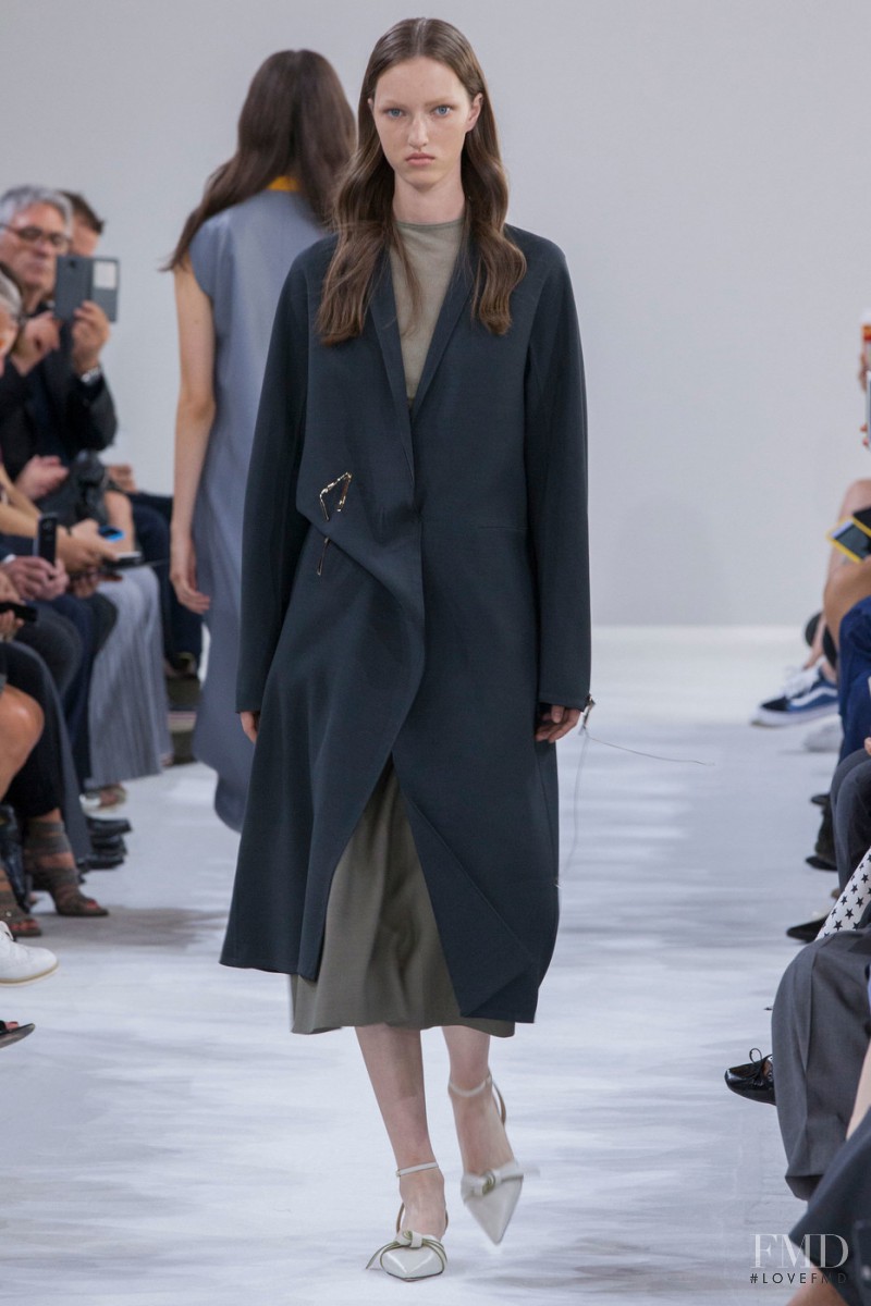 Liza Ostanina featured in  the Giada fashion show for Spring/Summer 2017